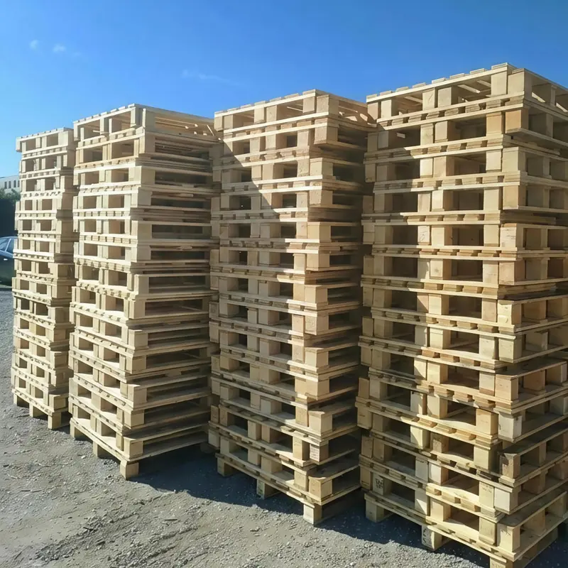 Pallet nuovi e rigenerati.